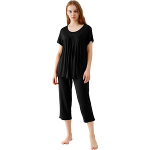 image:imageWiWi Womens Pajamas Sets Bamboo Viscose Short Sleeve Top with Capri Pants Super Soft Lounge Cooling Sleepwear Pjs SXXLAblack