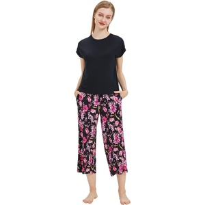 image:imageWiWi Womens Pajamas Sets Bamboo Viscose Short Sleeve Top with Capri Pants Super Soft Lounge Cooling Sleepwear Pjs SXXLBblack Magnolia